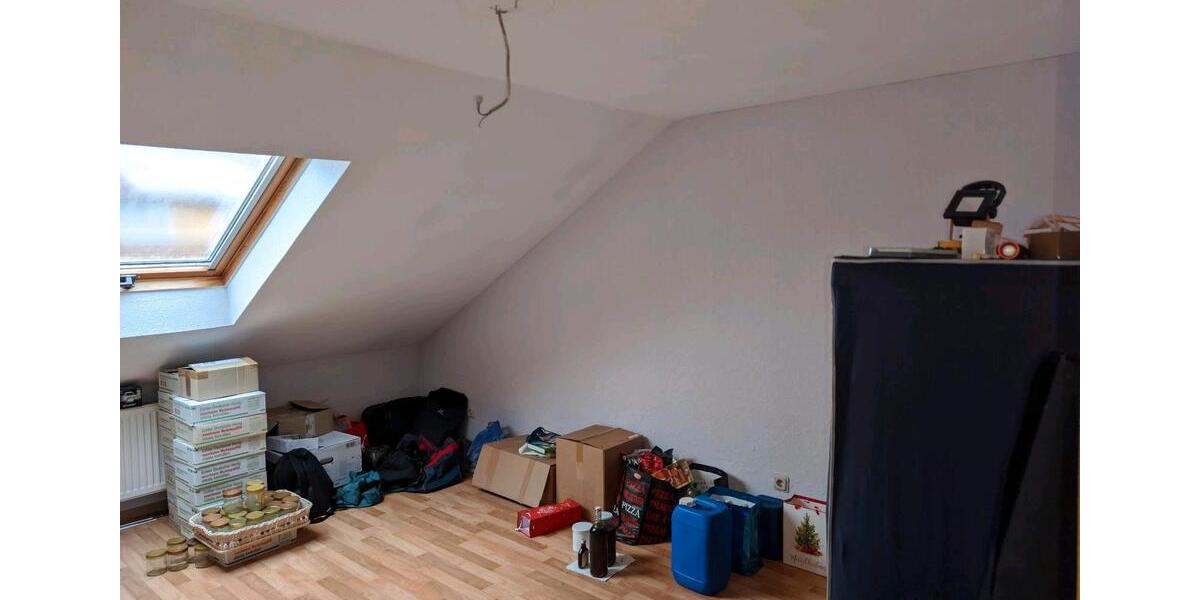 Dachgeschoßwohnung Marpingen - 3 Zimmer, 76 m&sup2;, 650&euro; | Angebot:25236903
