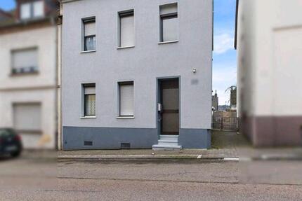 Haus Saarbrücken West - 8 Zimmer, 170 m&sup2;, 208.000&euro; | Angebot:26151509