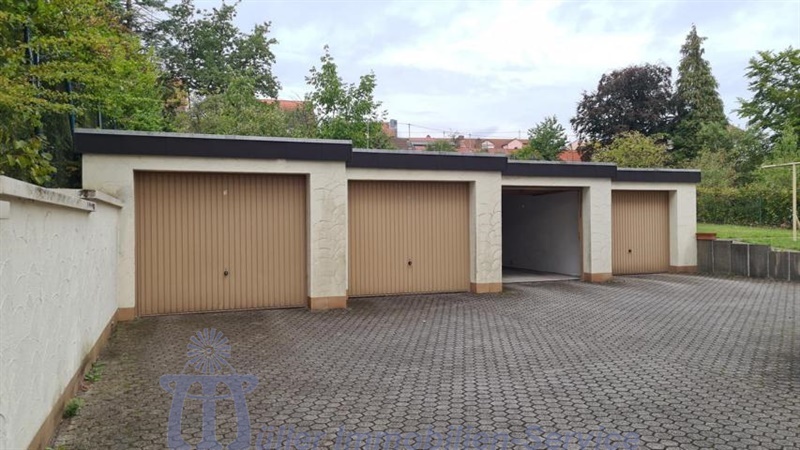 Gepflegtes Vierfamilienhaus in bevorzugter Wohnlage von Neunkirchen - Mehrfamilienhaus, Wohnhaus Neunkirchen | Angebot:23008416