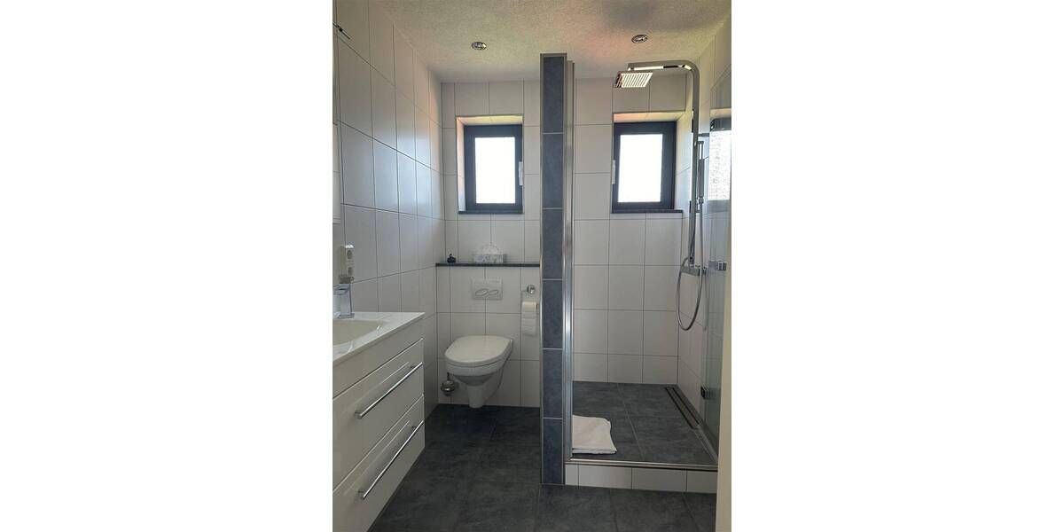 Einfamilienhaus Berschweiler bei Baumholder - 7 Zimmer, 239 m&sup2;, 290.000&euro; | Angebot:25739299