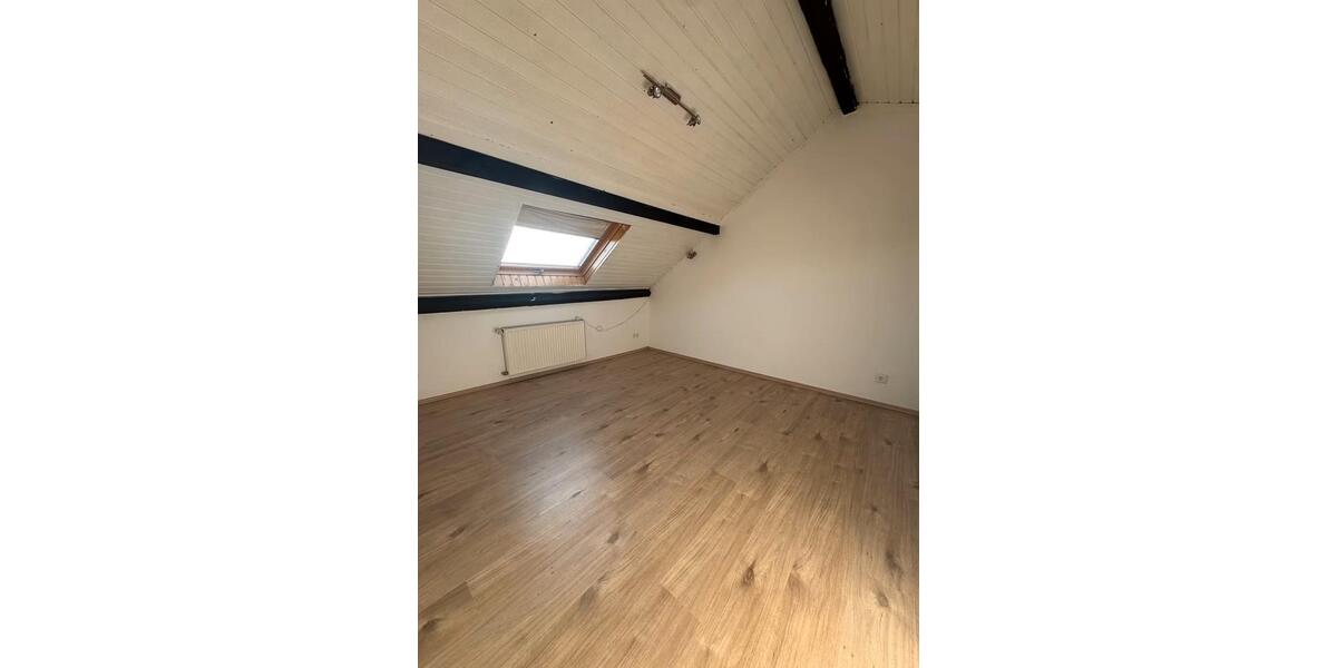 Etagenwohnung Saarbrücken Ensheim - 3 Zimmer, 70 m&sup2;, 650&euro; | Angebot:25973502