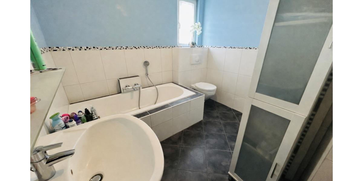 Mehrfamilienhaus, Wohnhaus Neunkirchen Innenstadt - 6 Zimmer, 130 m&sup2;, 219.000&euro; | Angebot:25779641