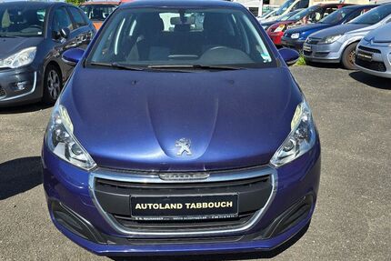 Peugeot 208 117.478 km 4.950 &euro; Pirmasens 66954
