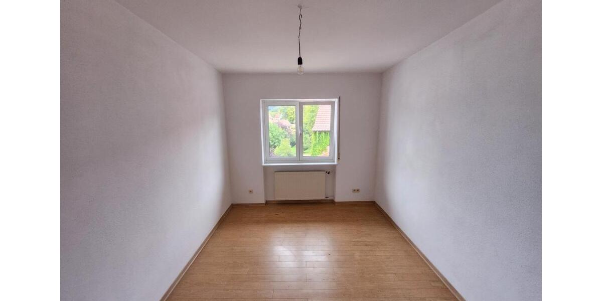 Etagenwohnung Pfeffelbach - 3 Zimmer, 90 m&sup2;, 954&euro; | Angebot:26193306