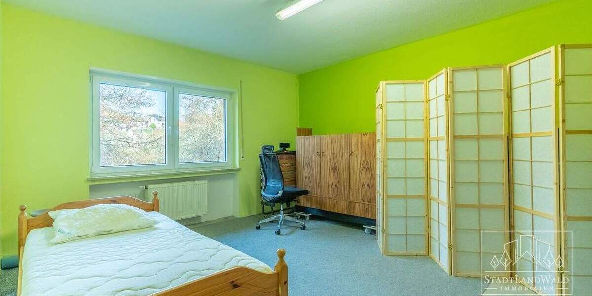 Einfamilienhaus Merzalben - 9 Zimmer, 220 m&sup2;, 319.500&euro; | Angebot:25733495