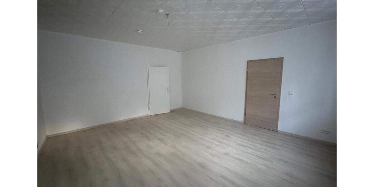 Etagenwohnung Saarbrücken Dudweiler - 4 Zimmer, 128 m&sup2;, 1.000&euro; | Angebot:23691162