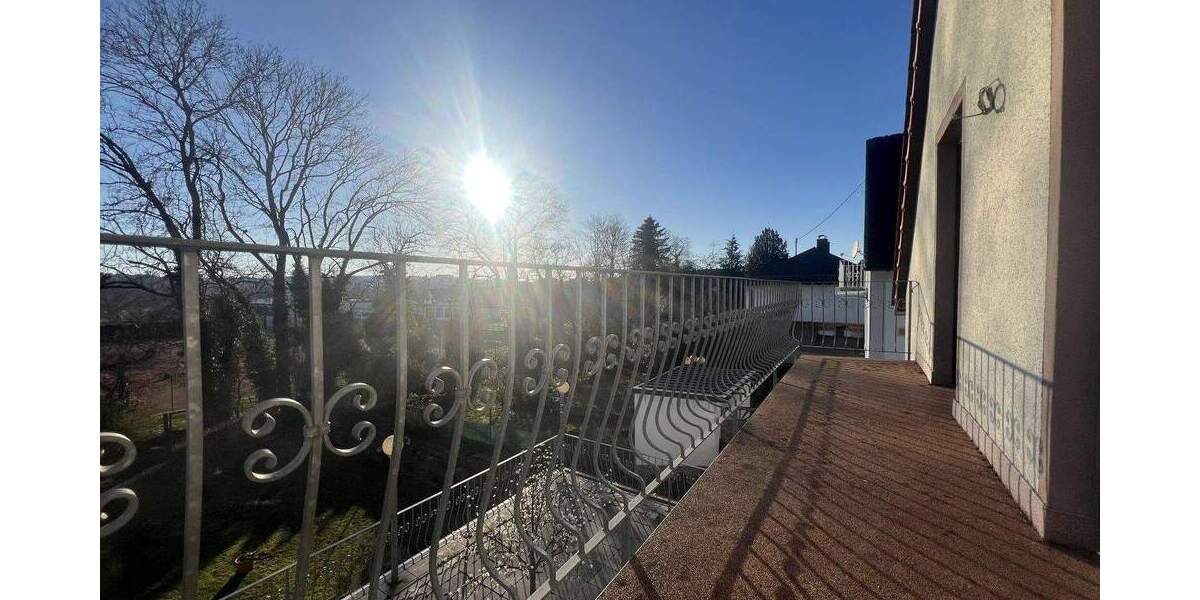 Einfamilienhaus Neunkirchen Innenstadt - 6 Zimmer, 210 m&sup2;, 395.000&euro; | Angebot:25755189