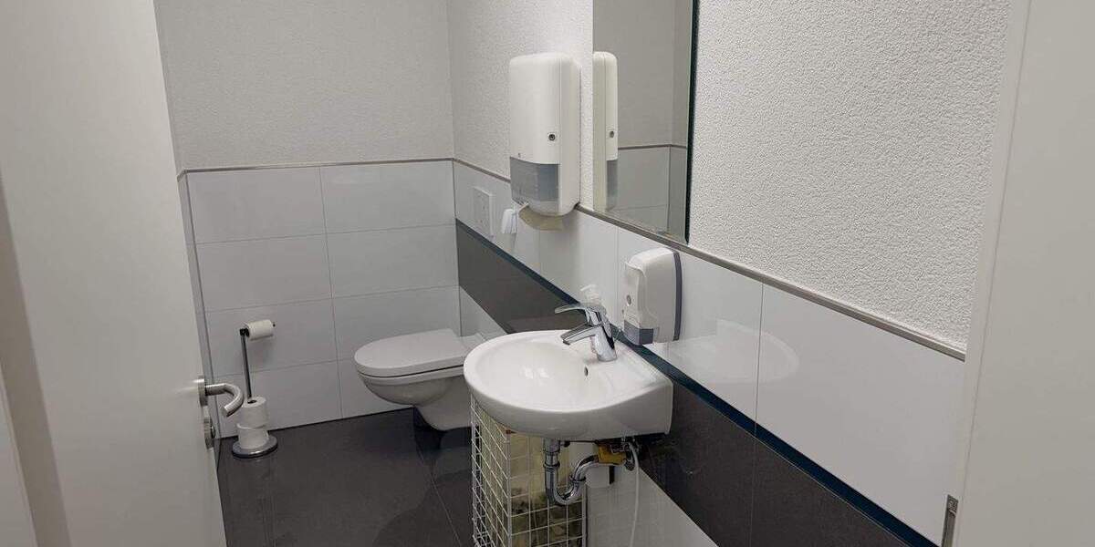 Gewerbeobjekt Schiffweiler Landsweiler - 2 Zimmer, 54 m&sup2;, 1.000&euro; | Angebot:25674618