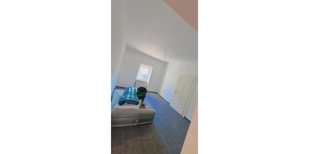 Erdgeschoßwohnung Saarbrücken Dudweiler - 4 Zimmer, 110 m&sup2;, 850&euro; | Angebot:25984168