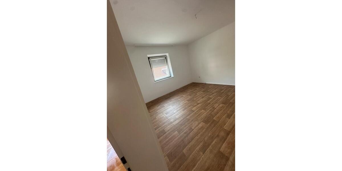 Erdgeschoßwohnung Sankt Ingbert - 3 Zimmer, 80 m&sup2;, 750&euro; | Angebot:25994666