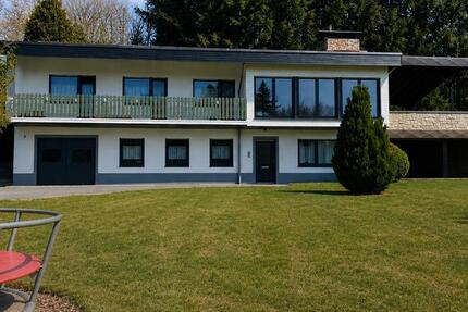 Haus Berschweiler bei Baumholder - 8 Zimmer, 180 m&sup2;, 2.250&euro; | Angebot:27620091