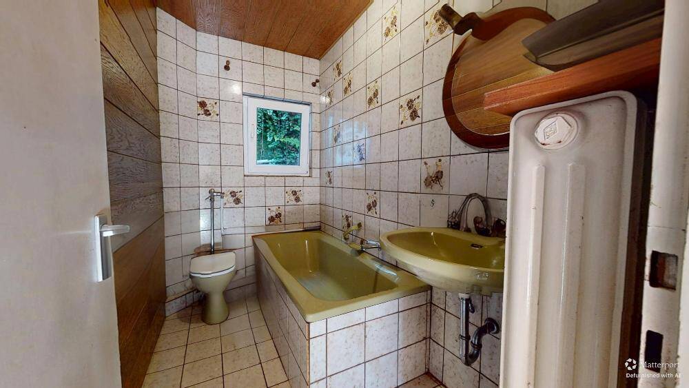 Mehrfamilienhaus, Wohnhaus Waldfischbach - 7 Zimmer, 130 m&sup2;, 119.000&euro; | Angebot:25998505