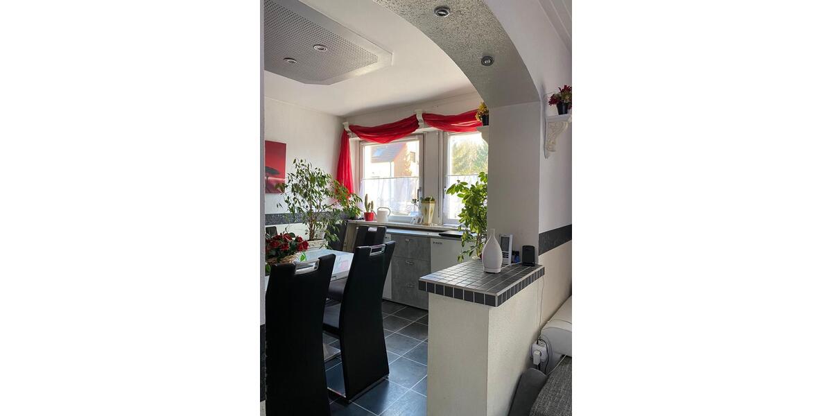 Mehrfamilienhaus, Wohnhaus Kirkel - 9 Zimmer, 189 m&sup2;, 319.000&euro; | Angebot:25811798