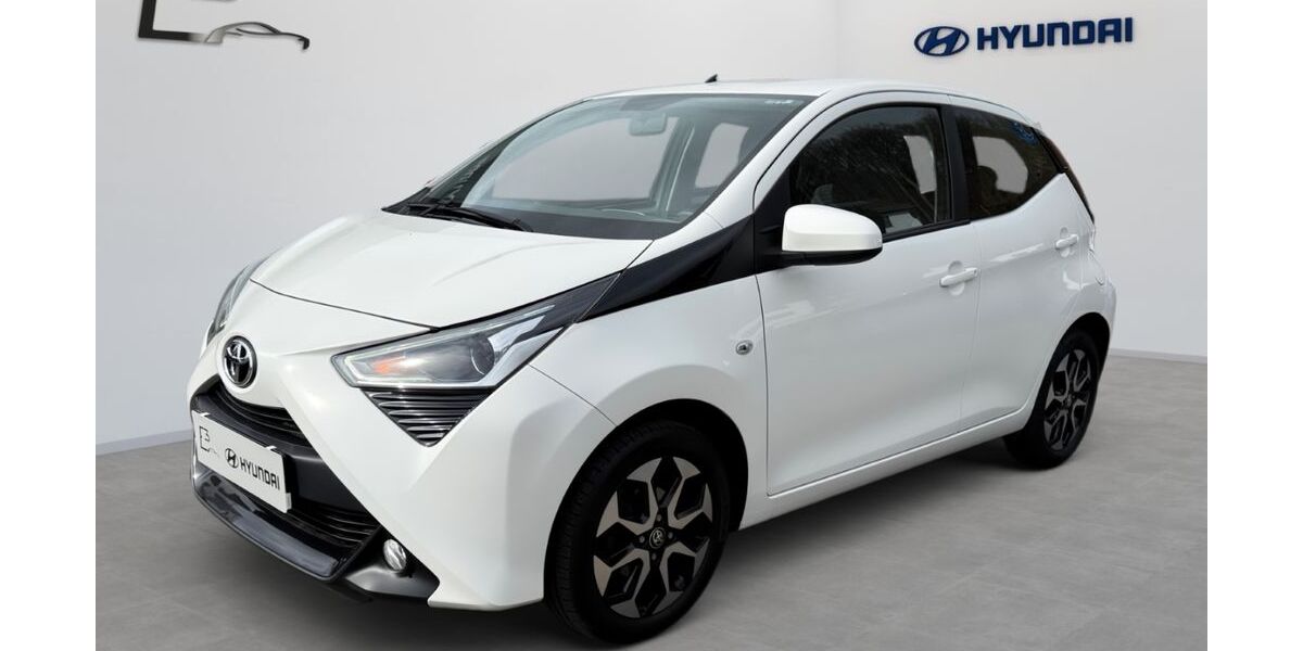 Toyota Aygo (X) 82.268 km 8.990 &euro; Contwig 66497