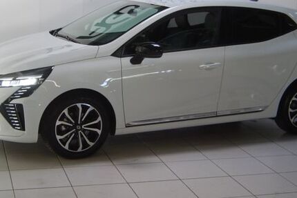 Renault Clio 11.111 km 18.490 &euro; Saarbrücken 66115