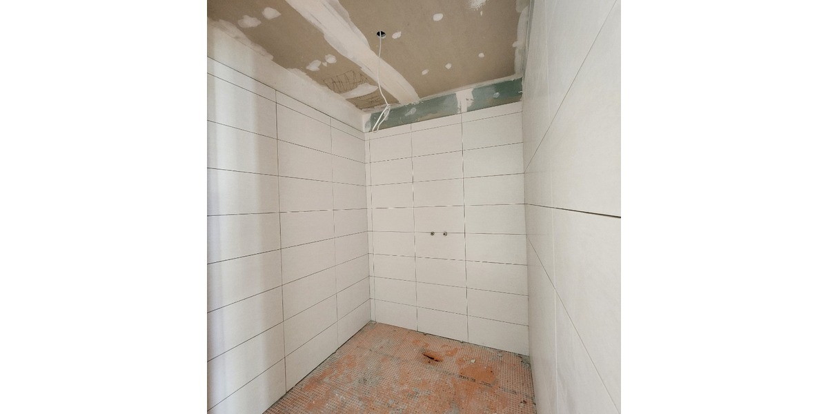 Top-Renditeobjekt: 5 Wohneinheiten im historischen Schulhaus mit großem Entwicklungspotenzial - Mehrfamilienhaus, Wohnhaus Althornbach Bödingerhof | Angebot:24700023