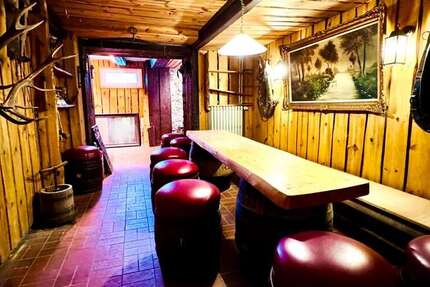 Haus Bexbach - 6 Zimmer, 350 m&sup2;, 586.000&euro; | Angebot:26112955