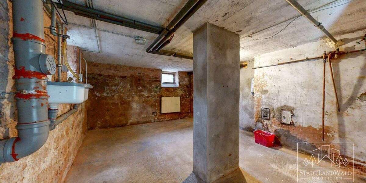 Doppelhaushälfte Pirmasens Niedersimten - 8 Zimmer, 121 m&sup2;, 145.000&euro; | Angebot:25668054