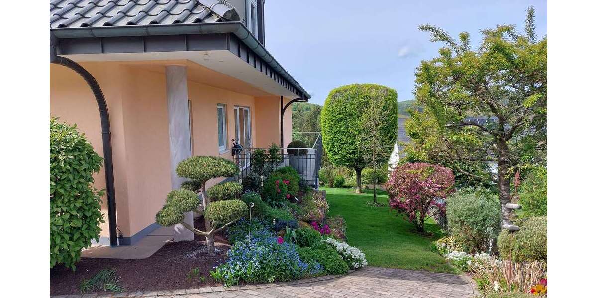 Einfamilienhaus Lemberg - 10 Zimmer, 390 m&sup2;, 1.380.000&euro; | Angebot:25395723