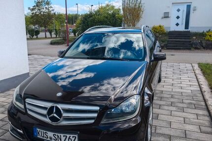 Mercedes-Benz 220 168.400 km 12.990 &euro; Waldmohr 66914