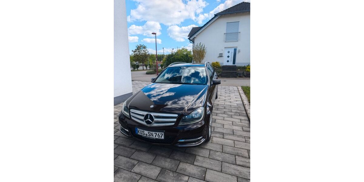 Mercedes-Benz 220 168.400 km 12.990 &euro; Waldmohr 66914