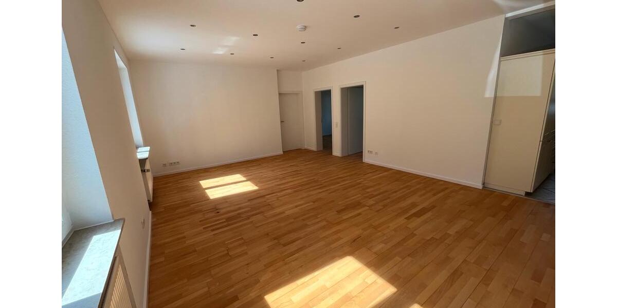 Erdgeschoßwohnung Homburg - 3 Zimmer, 92 m&sup2;, 850&euro; | Angebot:26042099