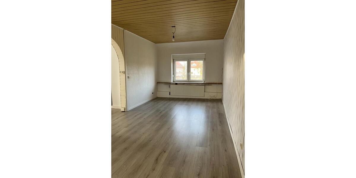 Einfamilienhaus Ottweiler - 3 Zimmer, 90 m&sup2;, 675&euro; | Angebot:25439582