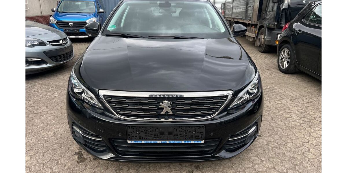 Peugeot 308 142.000 km 4.990 &euro; Saarbrücken 66128