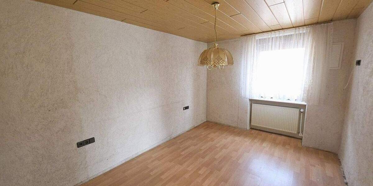 Doppelhaushälfte Saarland - Quierschied Fischbach - 5 Zimmer, 145 m&sup2;, 225.000&euro; | Angebot:25846095