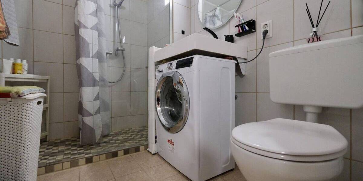 Etagenwohnung Neunkirchen Innenstadt - 2 Zimmer, 55 m&sup2;, 95.000&euro; | Angebot:26806501