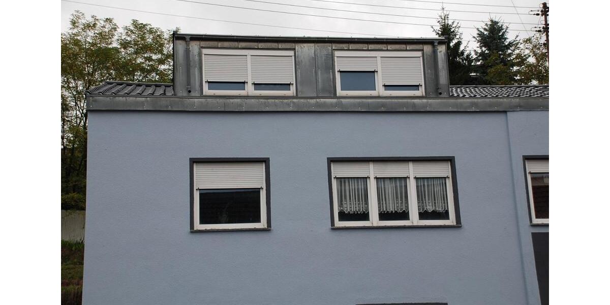 Etagenwohnung Saarbrücken Brebach-Fechingen - 5 Zimmer, 155 m&sup2;, 195.000&euro; | Angebot:26111977