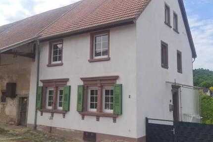 Stilvolles Bauernhaus mit Stallungen und Scheune - Haus Homburg | Angebot:21312218