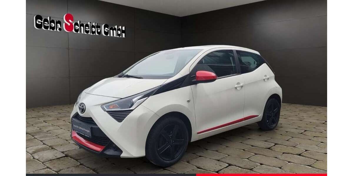 Toyota Aygo 42.605 km 8.880 &euro; Schiffweiler 66578