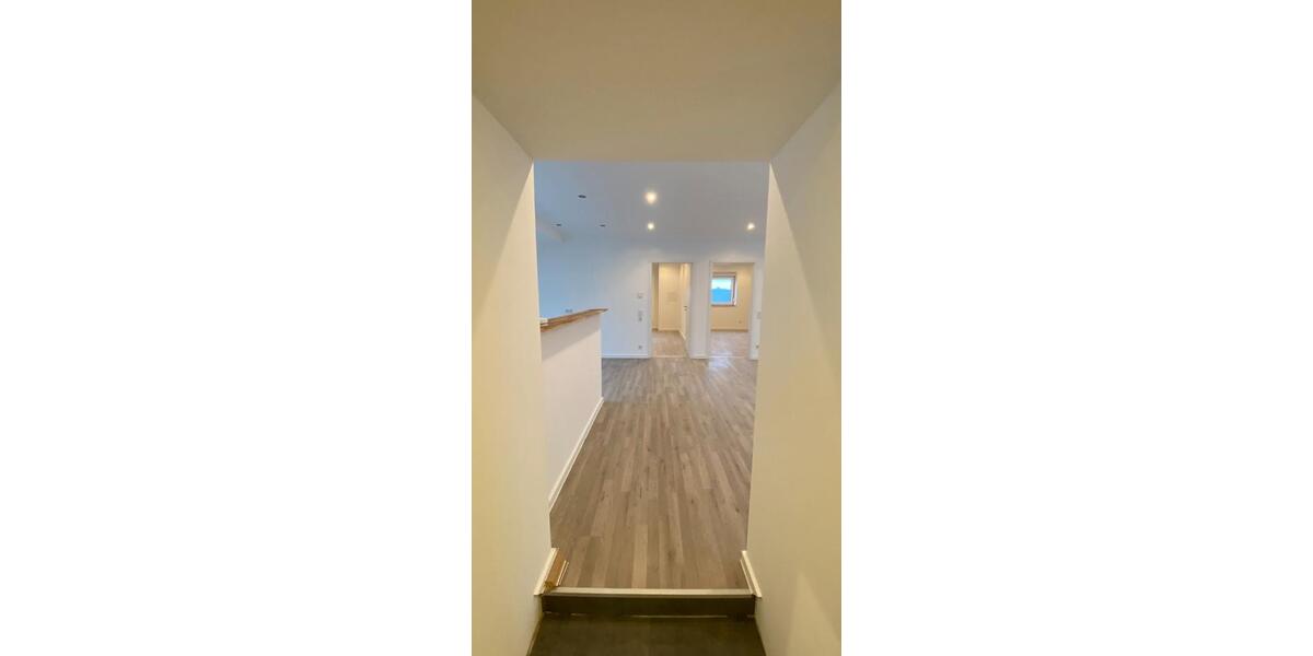 Dachgeschoßwohnung Heusweiler - 3 Zimmer, 88 m&sup2;, 750&euro; | Angebot:26538704