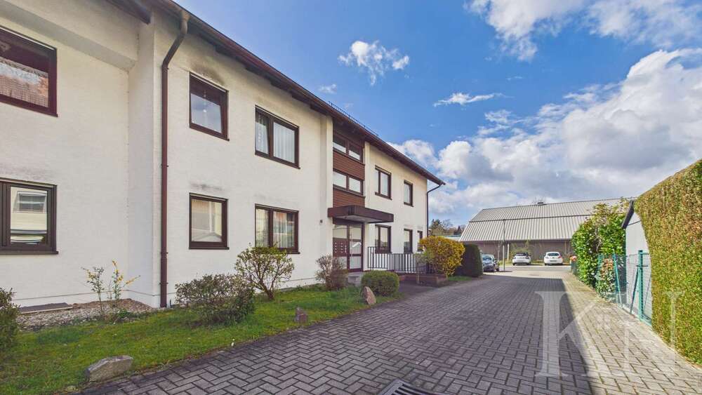 Etagenwohnung Friedrichsthal - 3 Zimmer, 101 m&sup2;, 165.000&euro; | Angebot:26234122