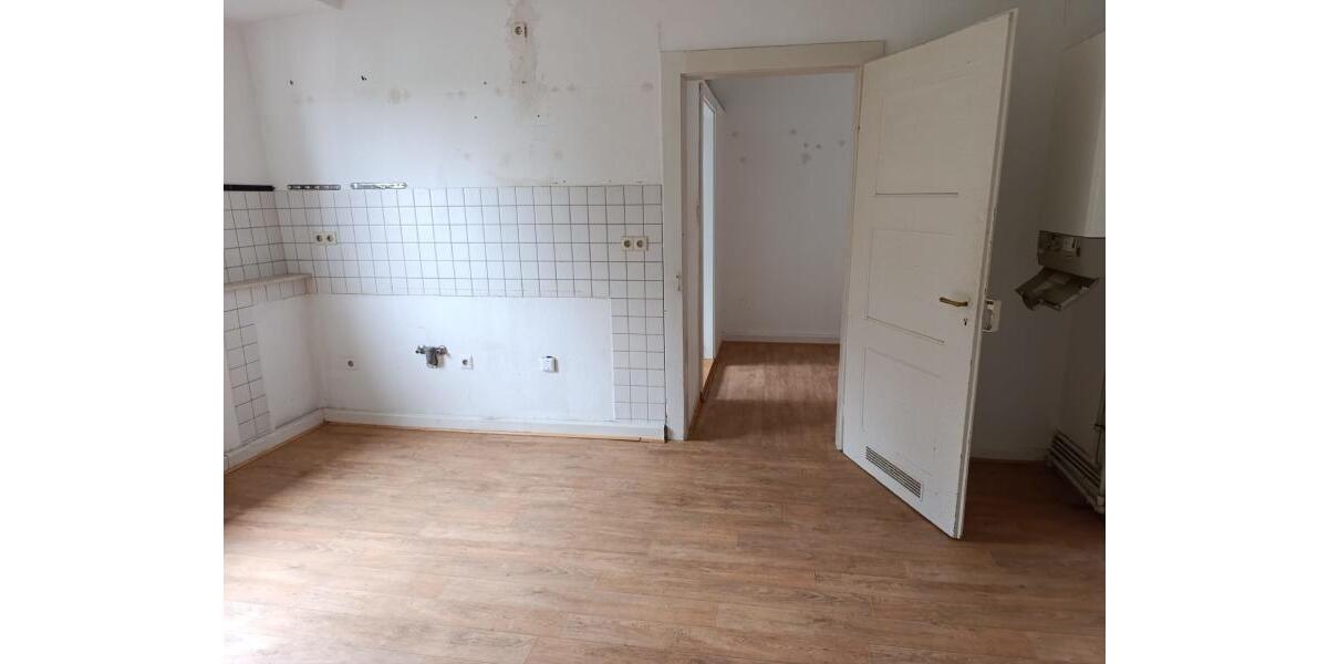 ObjNr:19750 - Helles 3- Familienhaus in Pirmasens - Mehrfamilienhaus, Wohnhaus Pirmasens Fehrbach | Angebot:23024940