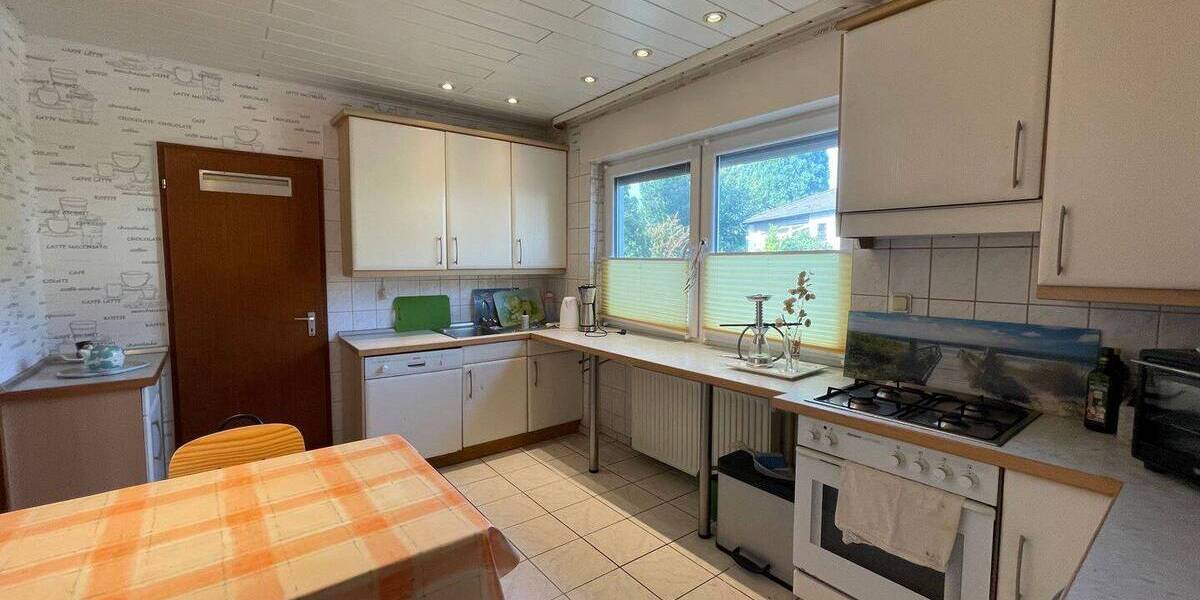 Einfamilienhaus Sankt Ingbert Rohrbach - 9 Zimmer, 275 m&sup2;, 366.000&euro; | Angebot:25735415