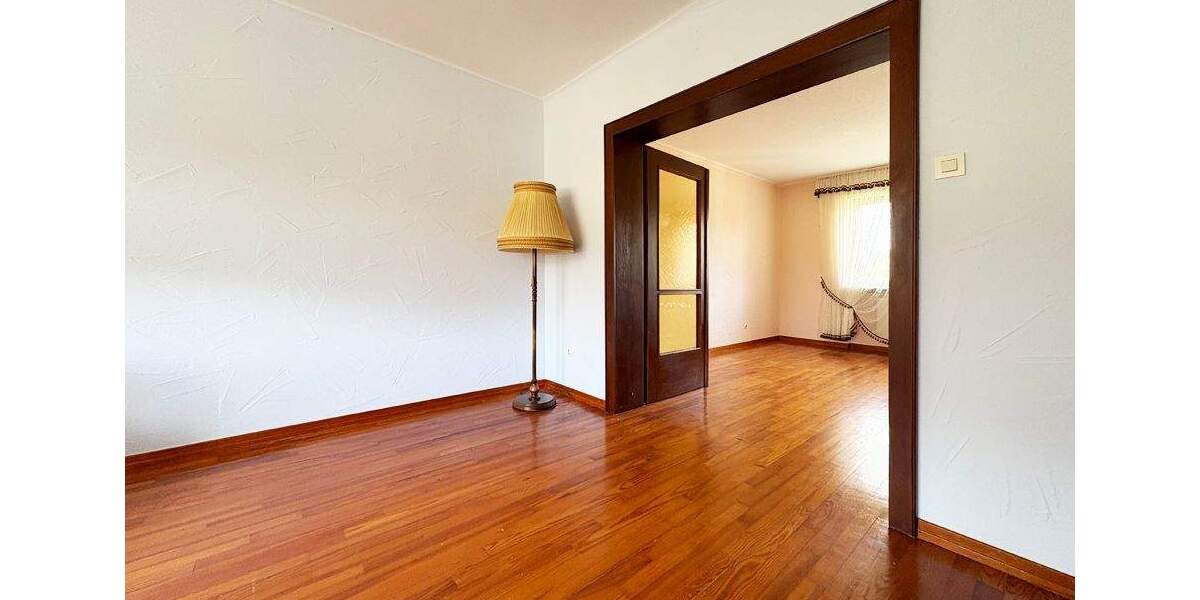 Einfamilienhaus Mandelbachtal Wittersheim - 8 Zimmer, 153 m&sup2;, 219.000&euro; | Angebot:25798217