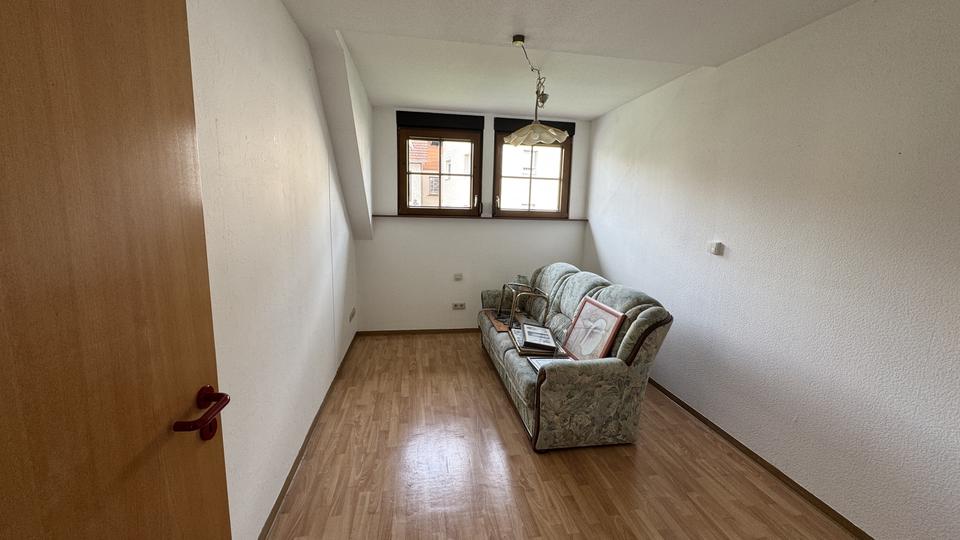 Dachgeschoßwohnung Marpingen - 4 Zimmer, 120 m&sup2;, 840&euro; | Angebot:24416479