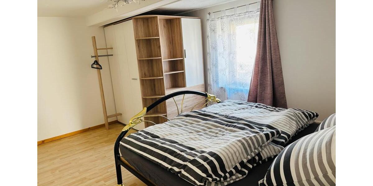 Etagenwohnung Bechhofen - 4 Zimmer, 96 m&sup2;, 1.500&euro; | Angebot:25255641