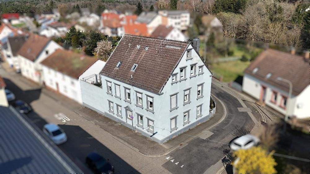 Mehrfamilienhaus, Wohnhaus Lemberg - 9 Zimmer, 320 m&sup2;, 269.000&euro; | Angebot:25837705