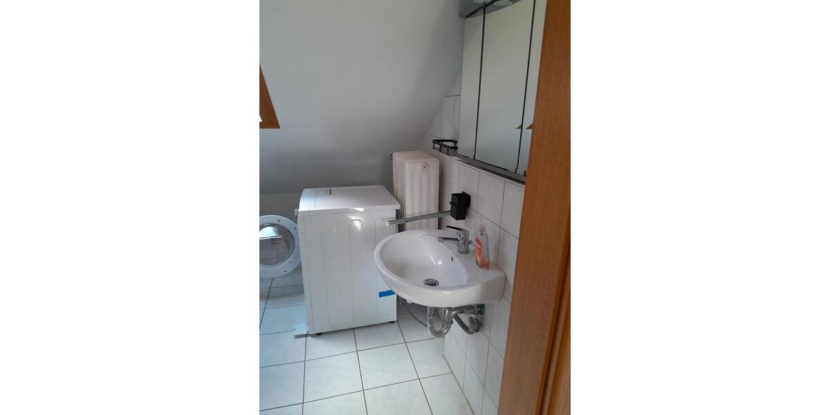 Dachgeschoßwohnung Steinwenden - 2 Zimmer, 65 m&sup2;, 650&euro; | Angebot:26024380