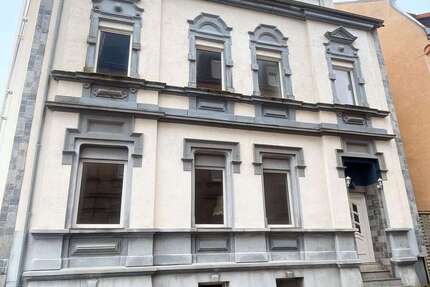 Haus Pirmasens - 8 Zimmer, 240 m&sup2;, 359.000&euro; | Angebot:19750672