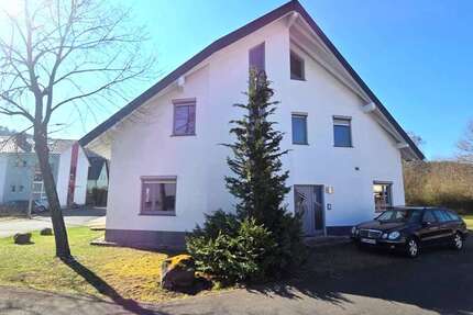Haus Hauptstuhl - 7 Zimmer, 194 m&sup2;, 449.000&euro; | Angebot:24600260