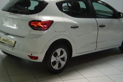 Dacia Sandero 5.666 km 12.999 &euro; Saarbrücken 66115