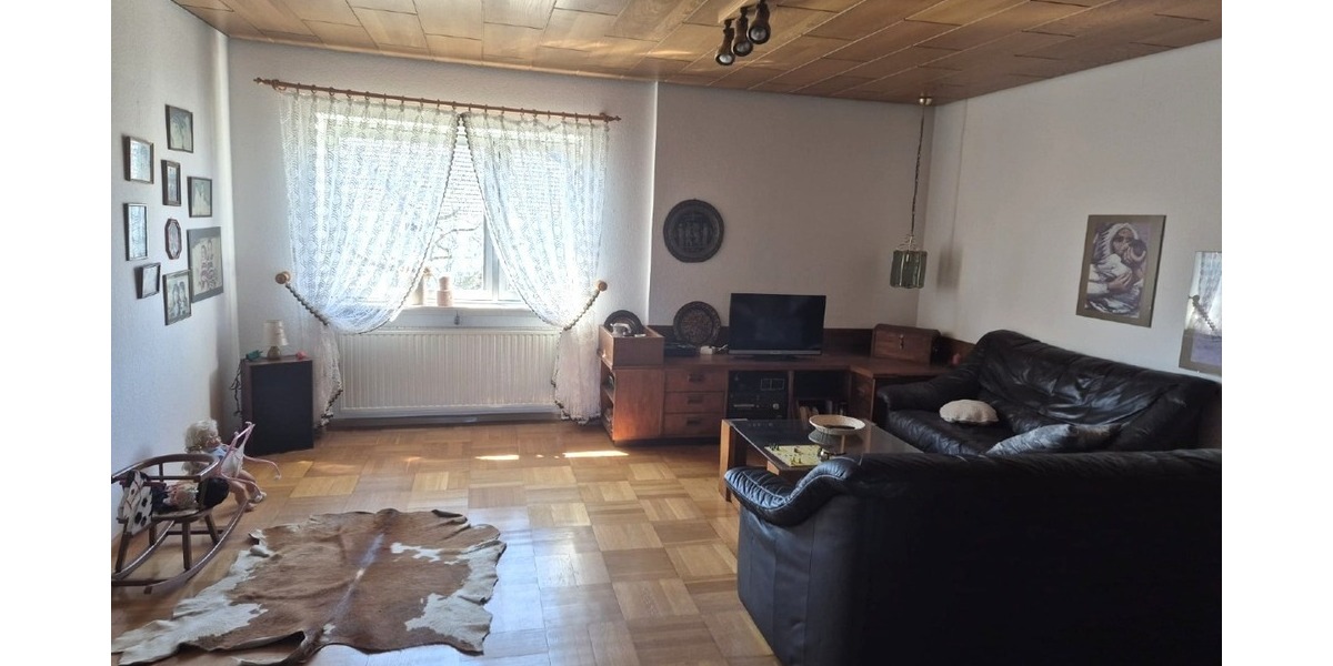 Raum für Ideen: Bauernhaus mit Mehrwert: Haupthaus und 4 vermietete Wohneinheiten - Mehrfamilienhaus, Wohnhaus Blieskastel-Böckweiler Böckweiler | Angebot:24411404