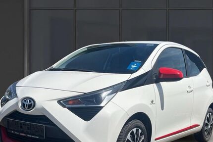 Toyota Aygo (X) 58.208 km 10.990 &euro; Heusweiler 66265