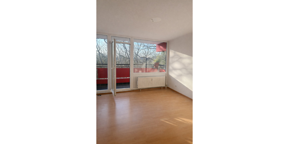 Etagenwohnung Saarbrücken Eschberg - 1 Zimmer, 64 m&sup2;, 575&euro; | Angebot:25843256