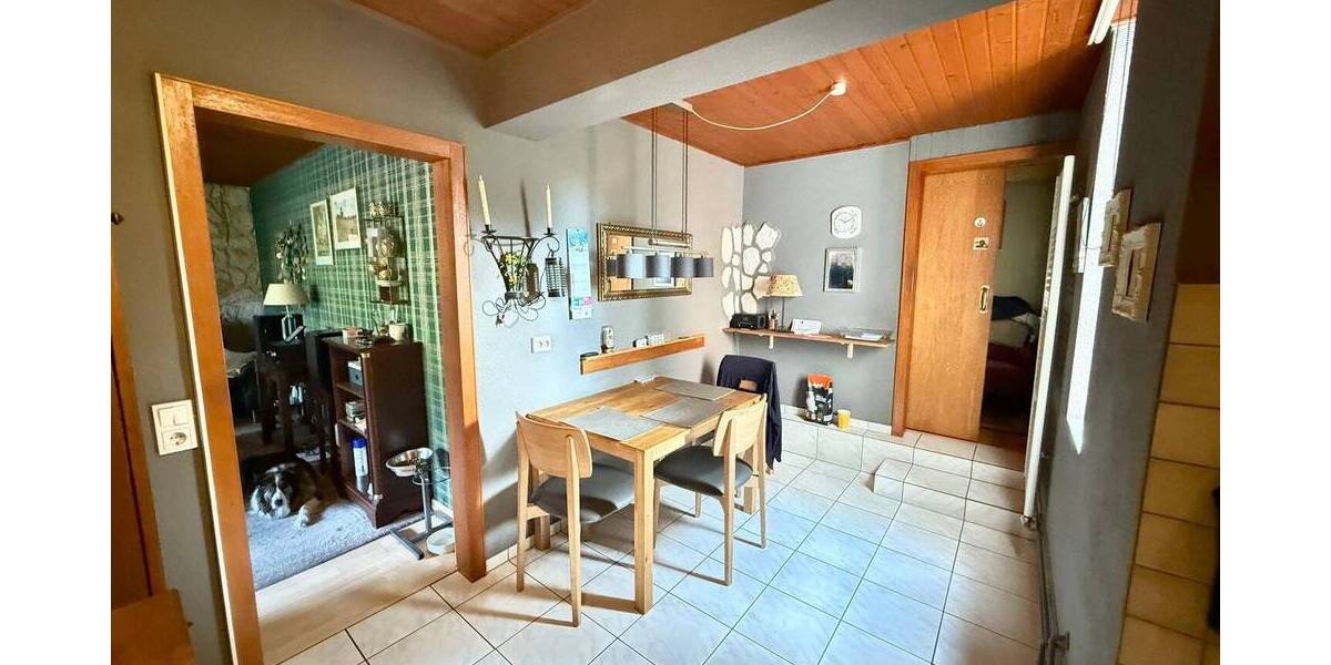 Mehrfamilienhaus, Wohnhaus Saarbrücken / Bischmisheim Bischmisheim - 7 Zimmer, 170 m&sup2;, 245.000&euro; | Angebot:25668691