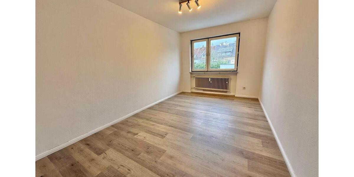 Erdgeschoßwohnung Homburg - 5 Zimmer, 140 m&sup2;, 1.650&euro; | Angebot:25648444